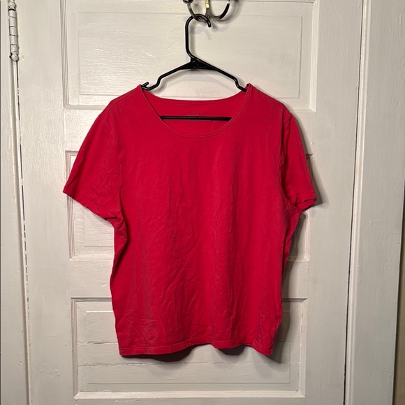 Classic Women's Top - Picture 1 of 5